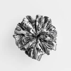Scrunchie Oversized Blossom Black